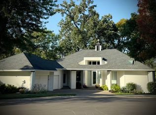 5479 Maple Ridge Ct, Minnetonka, MN 55343