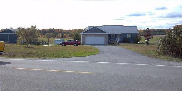 1st image of 2475 E Long Lake Rd
