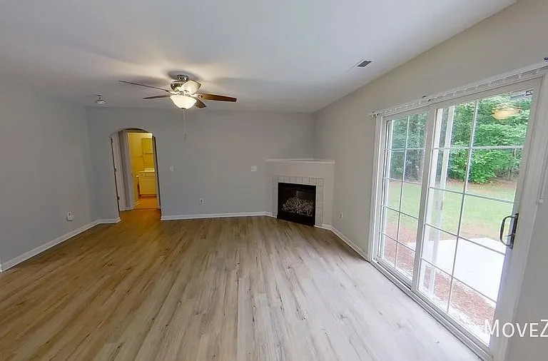 1517 Everett Springs Dr — Photo 11