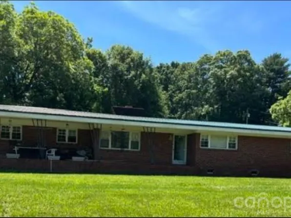 3646 Bunker Hill School Rd, Claremont, NC 28610