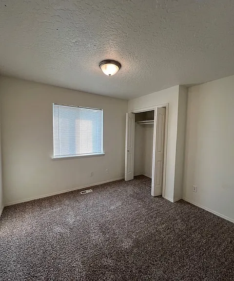 409 Meadowbrook Pl — Photo 12