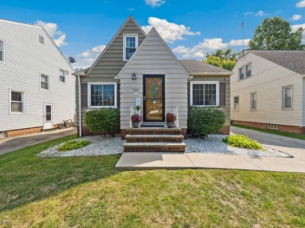 7005 Woodhaven Ave, Cleveland, OH 44144