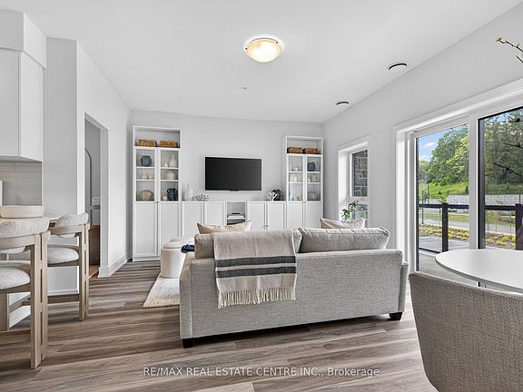4th image of 1100 Lackner Pl #205