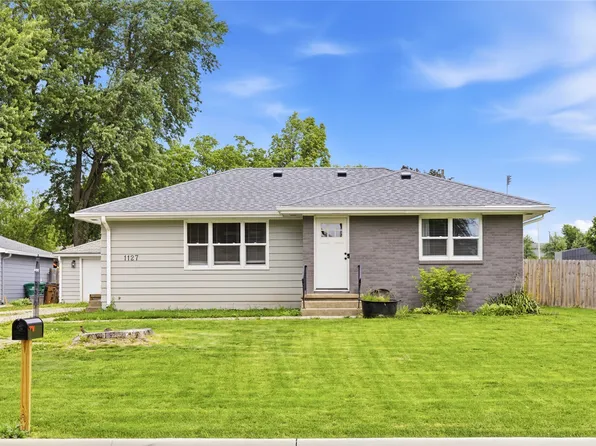 1127 Maple Ave, Norwalk, IA 50211
