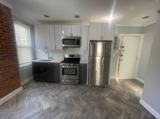 23-30 33rd St #2R, Astoria, NY 11105