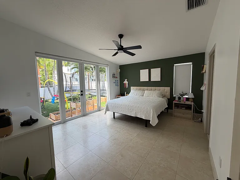 15616 SW 52nd Ct — Photo 4