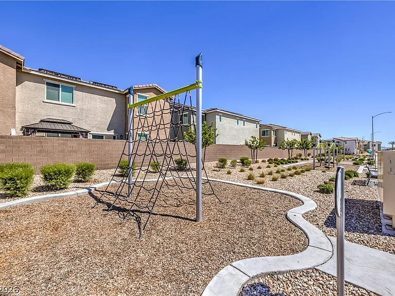 6816 Citron Mist Ct — Photo 32
