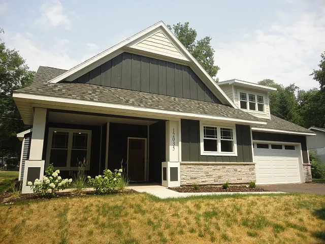 12035 Ash St — Photo 1