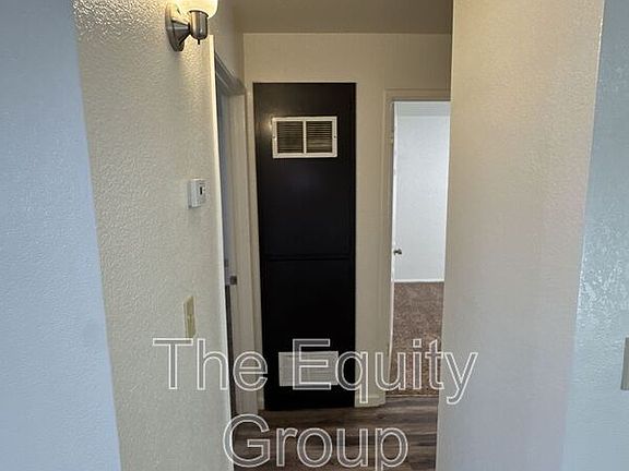 5th image of 10963 Thompson Dr