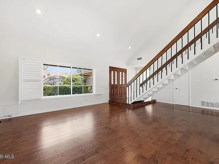 383 Havenside Ave — Photo 10
