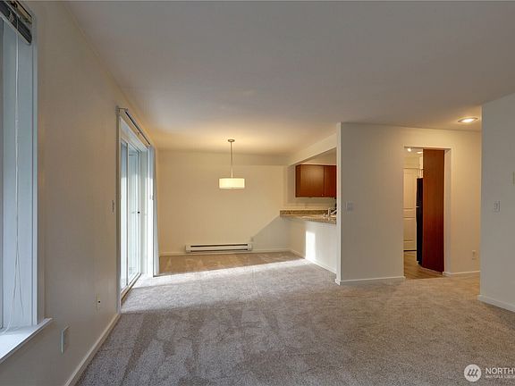 5th image of 11303 NE 128th St #B201