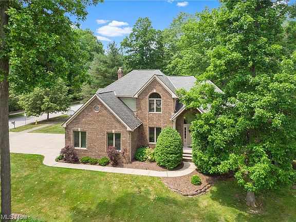 2nd image of 6096 Chagrin Highlands Dr