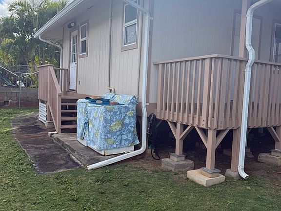 2nd image of 3326A Wauke St #A