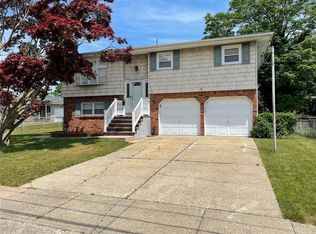 5 Tedel Ct, West Babylon, NY 11704