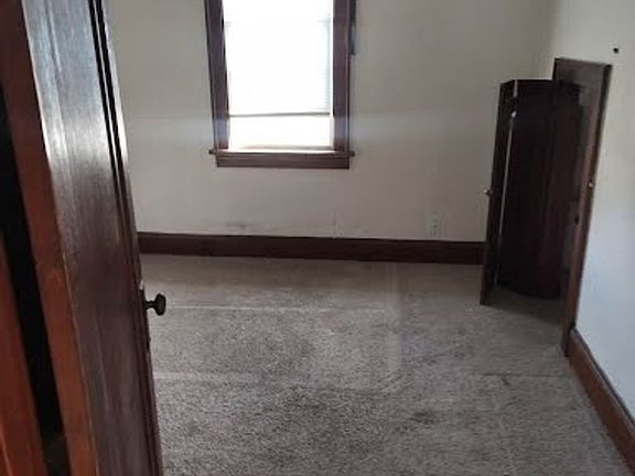 4th image of 3655 E Holmes Ave