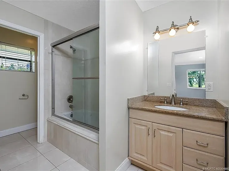 5361 SW Windward Way — Photo 24