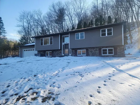 E3497 Croal Road, Hillpoint, WI 53937