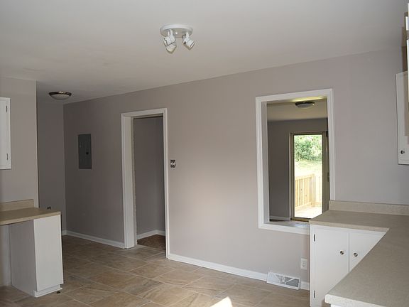 5th image of 3628 Crosby Dr