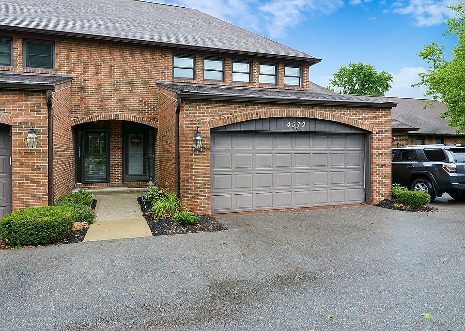 1st image of 4572 Carriage Hill Ln