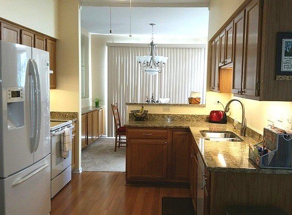 5th image of 2727 Odlum Dr #3