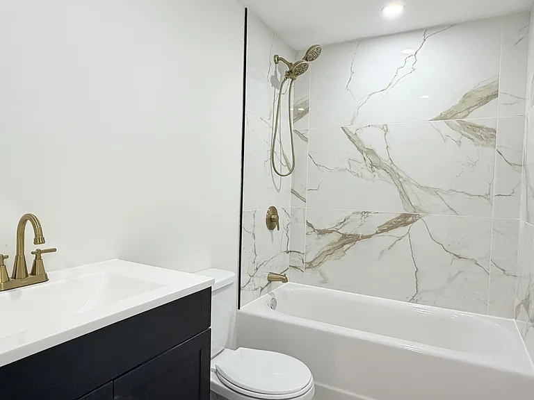 691 Ouellette Ave #6 — Photo 12
