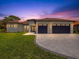 166 Medalist Rd, Rotonda West, FL 33947