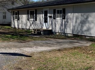 514 W 9th St, Benton, KY 42025