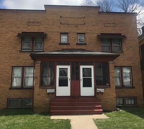 3rd image of 1309 W 93rd St #1315