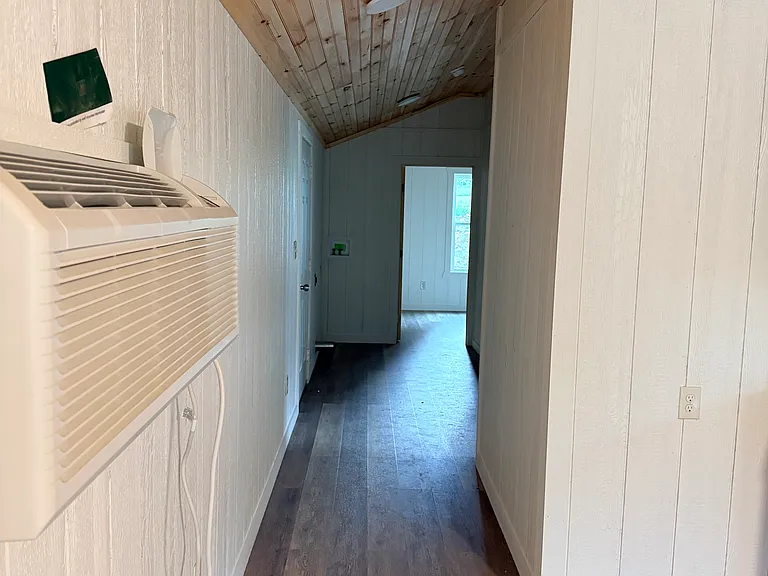 186 Cottonwood Ln — Photo 3