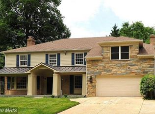 6604 Kenhill Rd, Bethesda, MD 20817