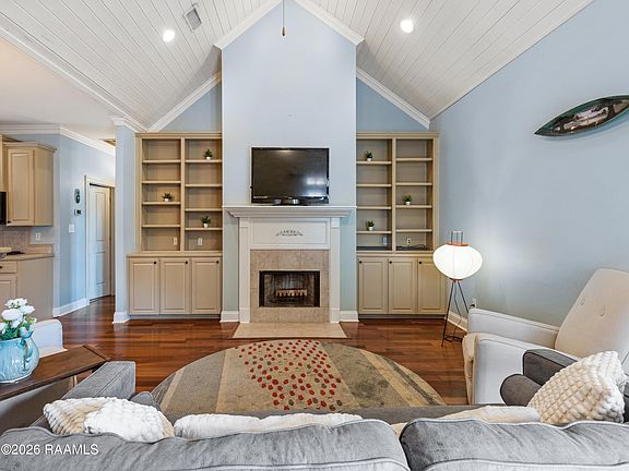 5th image of 114 Pericles St
