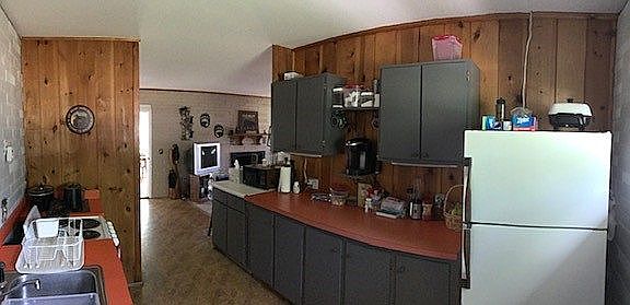 2nd image of 3911 Saginaw St