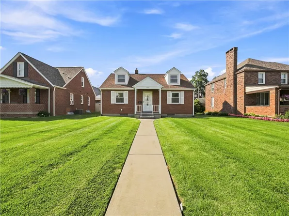 1507 Union Ave, Natrona Heights, PA 15065