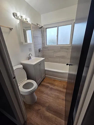 9260 S Halsted St #2E Photo 1