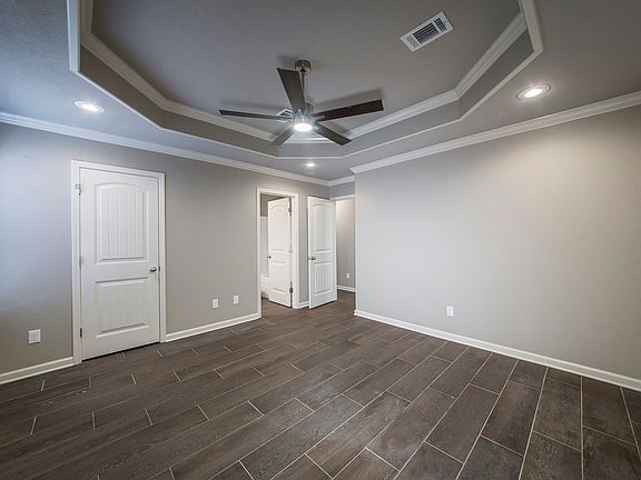 2nd image of 29 Newcastle Dr