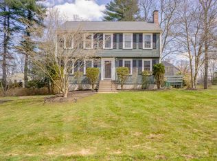 1 Castle Rd, Medway, MA 02053