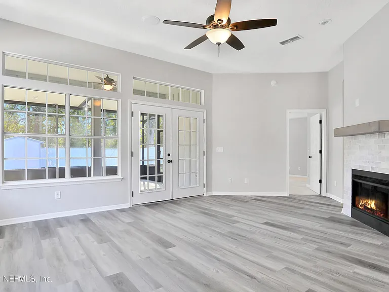 428 Morning Glory Ln — Photo 24