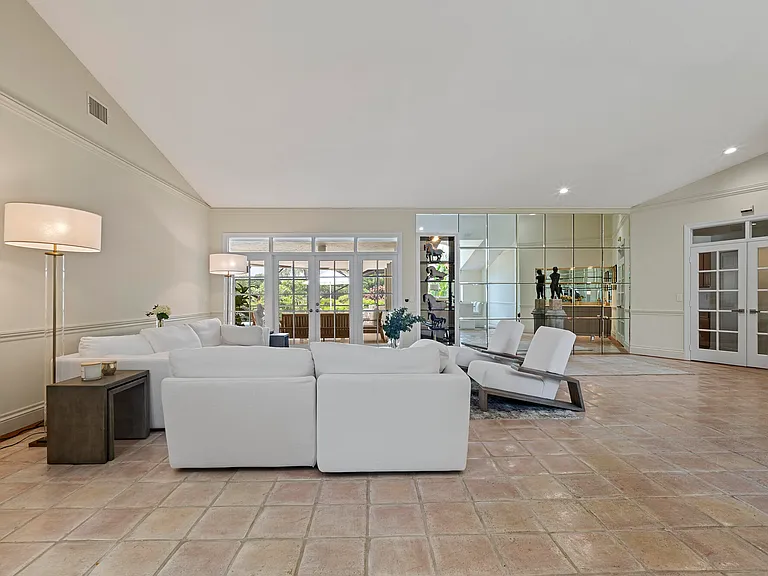 10252 Shireoaks Ln — Photo 5