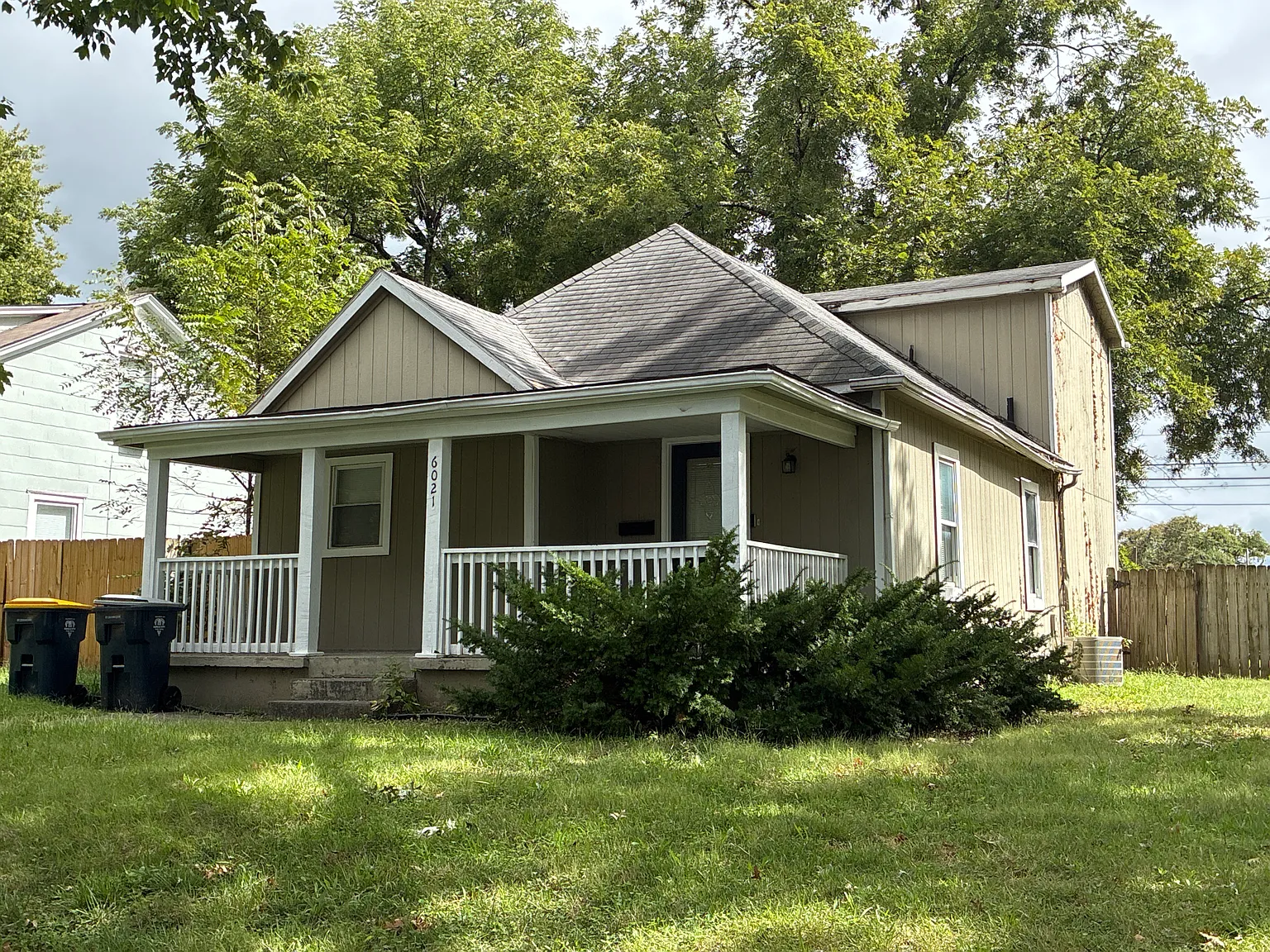 3 bed, 1800 sqft, $1,400 — Photo 1