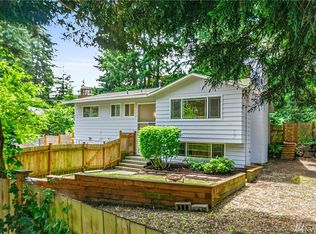 17604 Olympic View Dr, Edmonds, WA 98026
