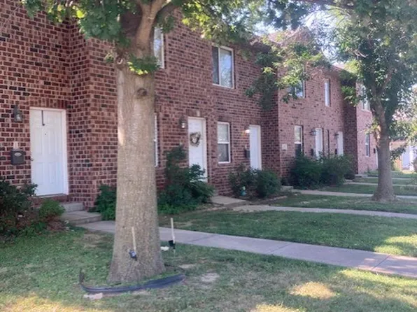 223 N Clinton St #4, Collinsville, IL 62234