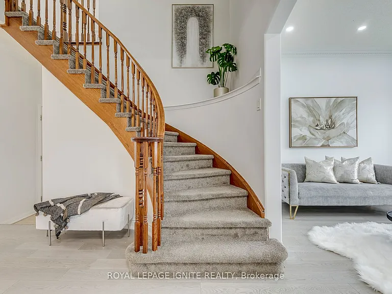928 Philbrook Dr — Photo 24