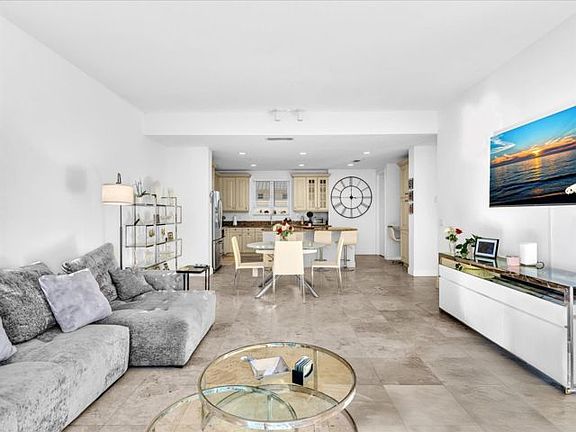 3rd image of 1801 Coral Heights Blvd