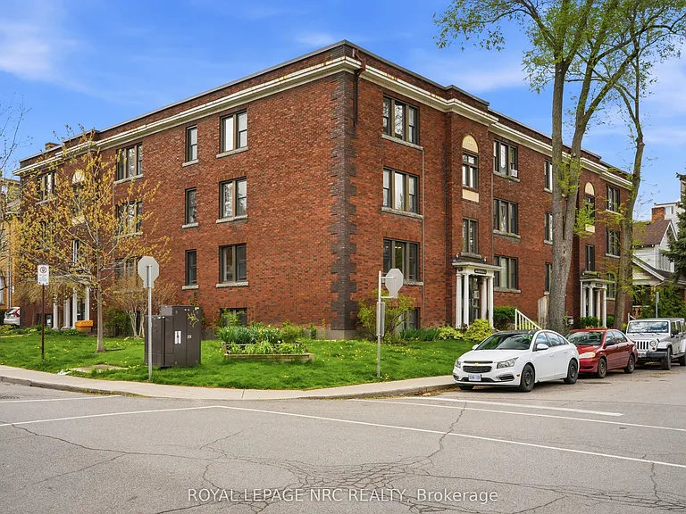 356 N Hunter St E #11 — Photo 2