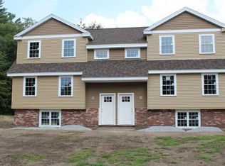 27 Pine St #B, Pepperell, MA 01463