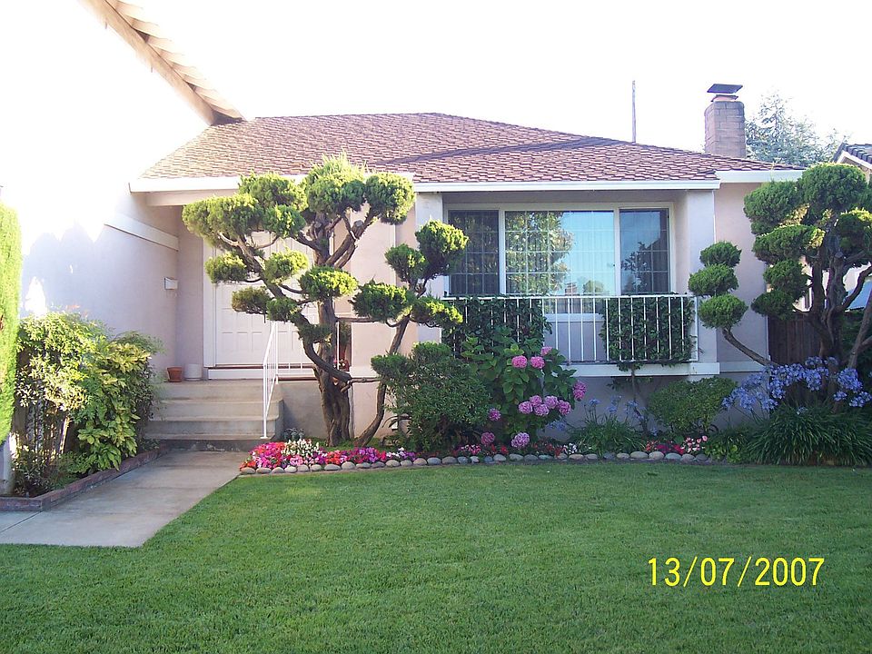 2nd image of 4757 Corrales Dr