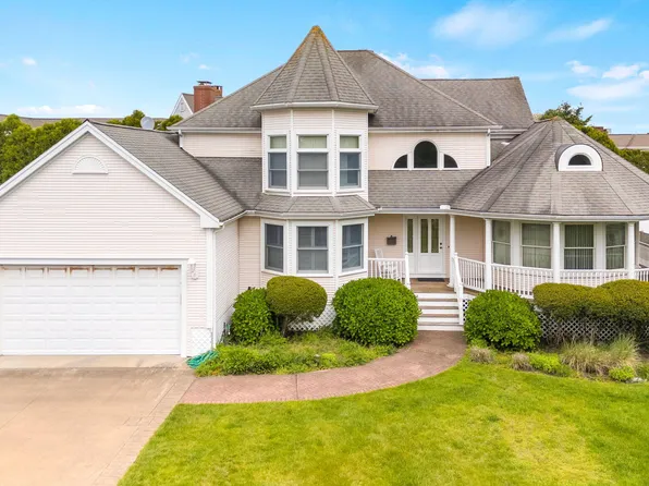 276 Shore Street, Falmouth, MA 02540