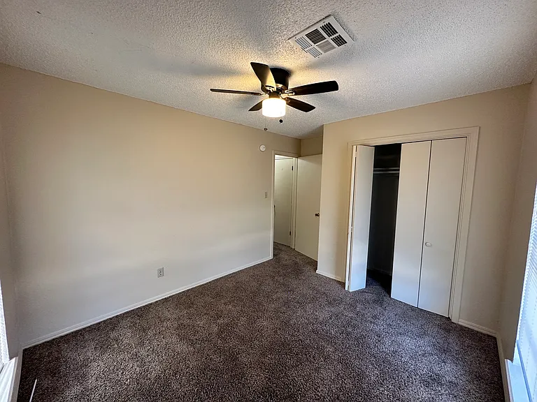 419 Sunrise St — Photo 17