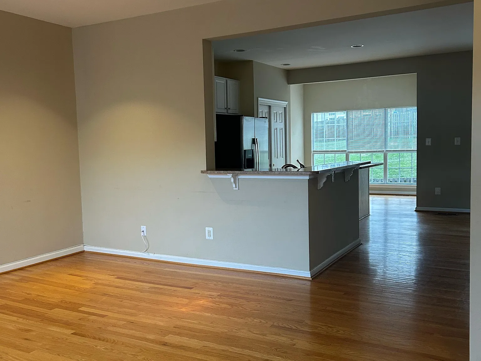 3 bed, 2.5 bath, 1628 sqft, $2,750 — Photo 4