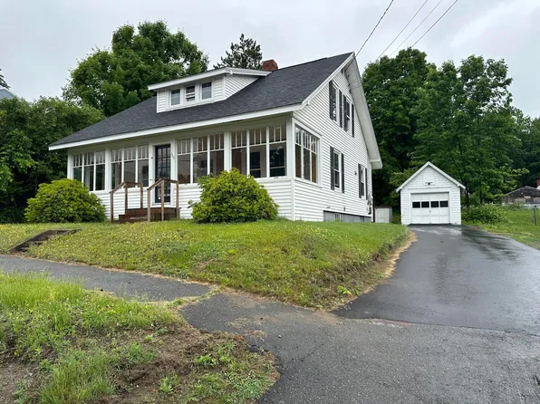 160 Perham Street, Farmington, ME 04938